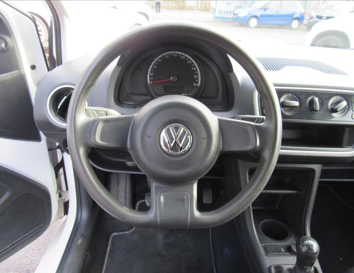 Volkswagen up! 12
