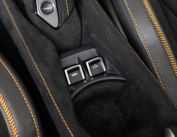 McLaren 720S 13