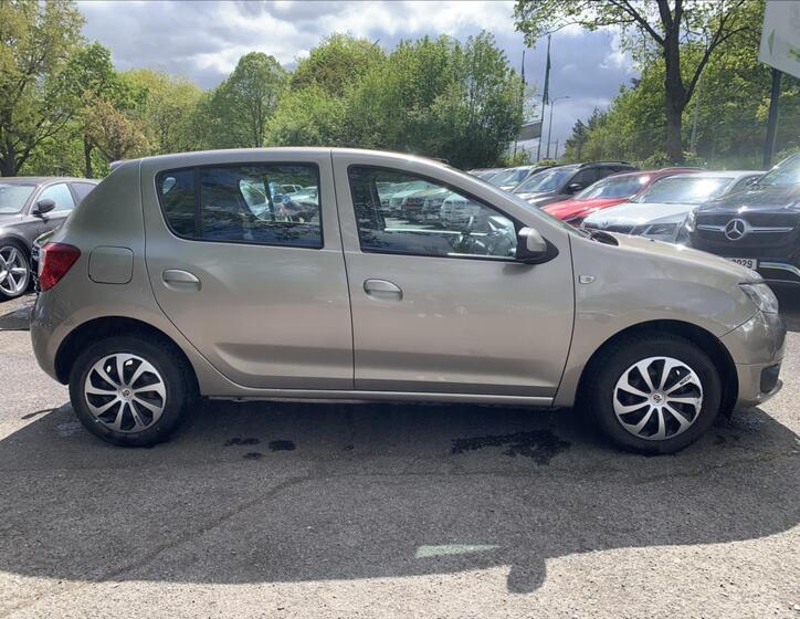 Dacia Sandero 4