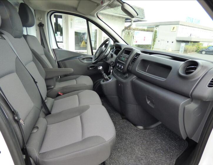 Renault Trafic 44
