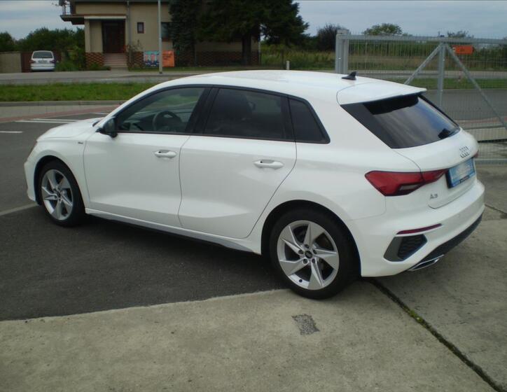 Audi A3 4