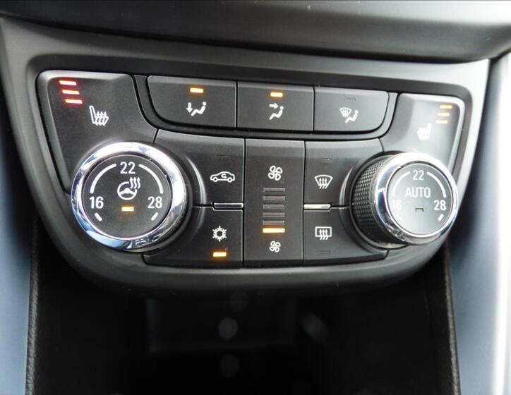 Opel Zafira 37