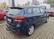 KIA Carens 6