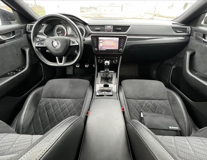 Škoda Superb 22