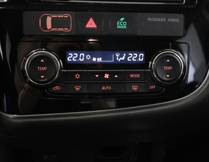 Mitsubishi Outlander 14