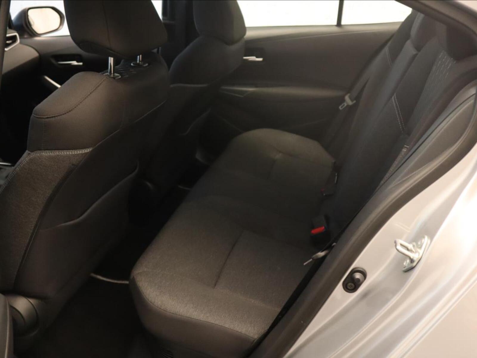 Toyota Corolla 14