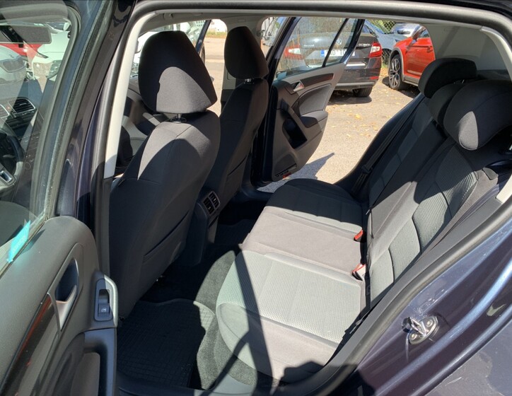Volkswagen Golf 15