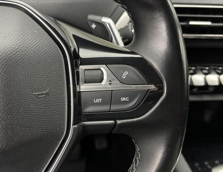 Peugeot 5008 12
