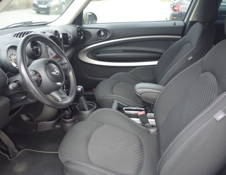 Mini Paceman 16