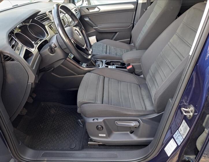 Volkswagen Touran 11