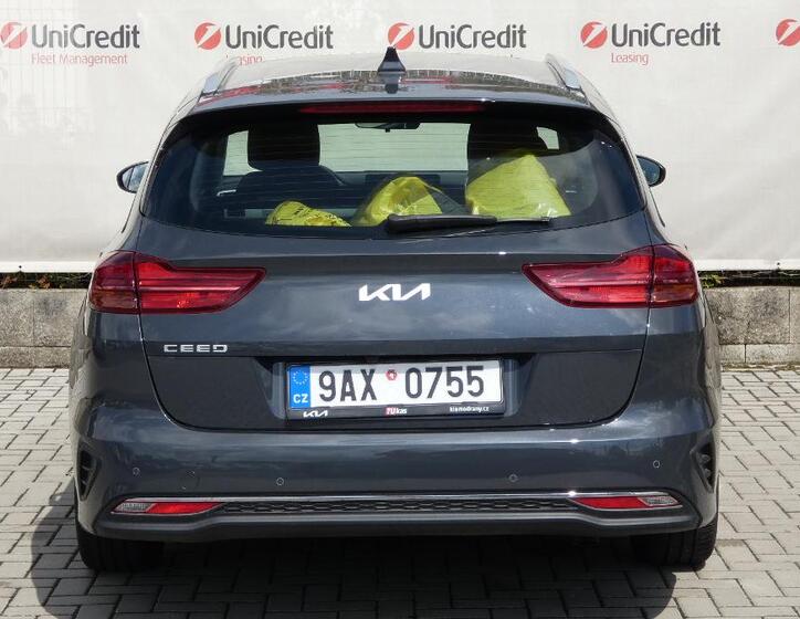 KIA Ceed 4