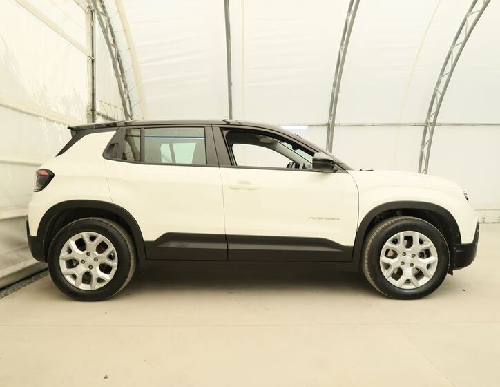 Jeep Avenger 5