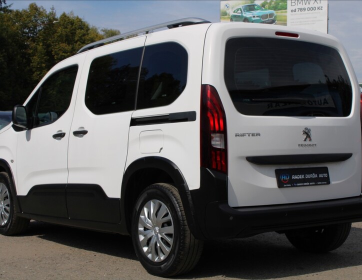 Peugeot Rifter 7