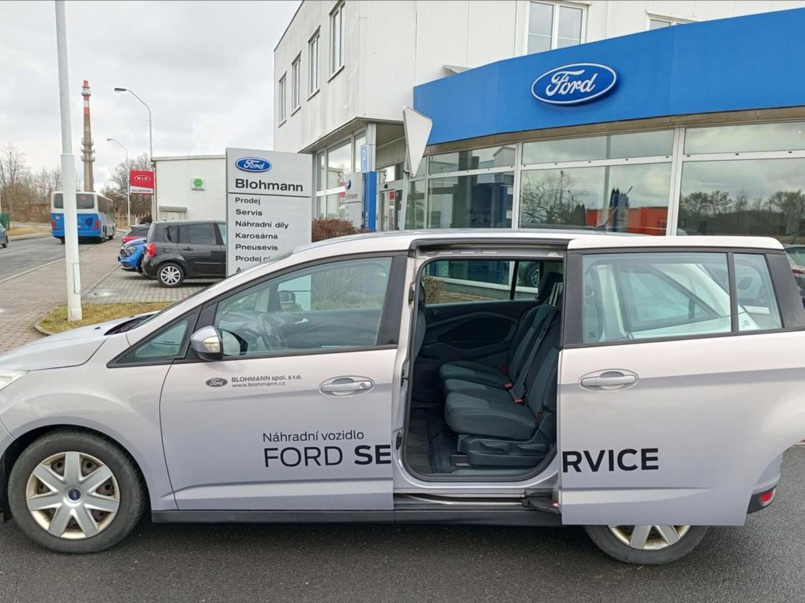 Ford Grand C-MAX 13