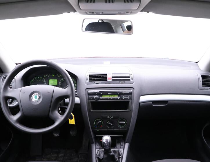 Škoda Octavia 16