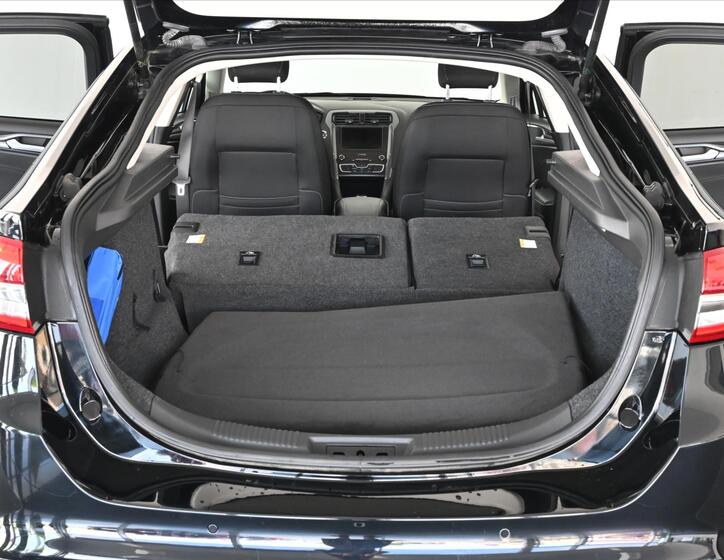 Ford Mondeo 7