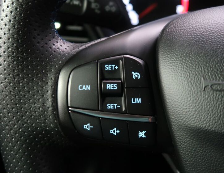 Ford Fiesta 24