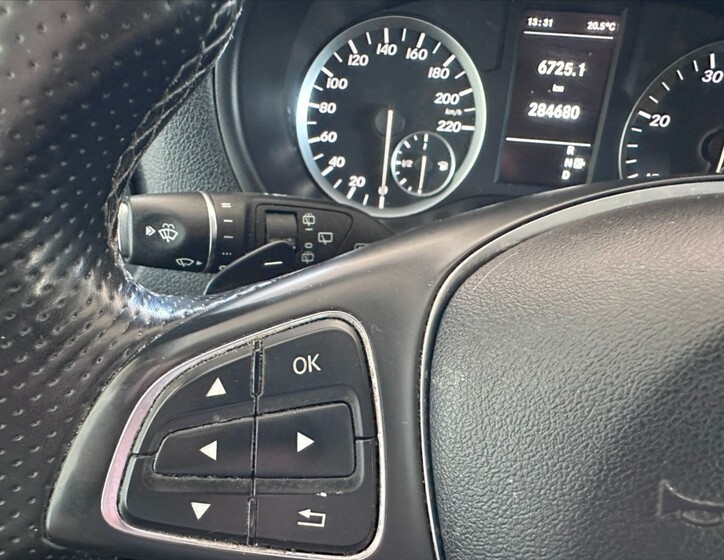 Mercedes-Benz Vito 18