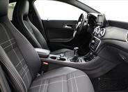 Mercedes-Benz CLA 12