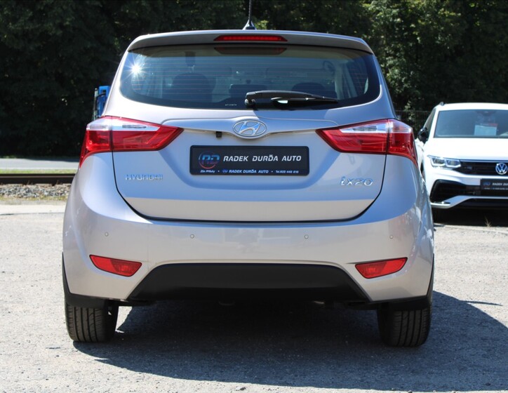 Hyundai ix20 6