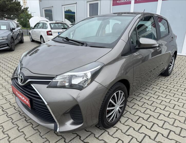 Toyota Yaris 1