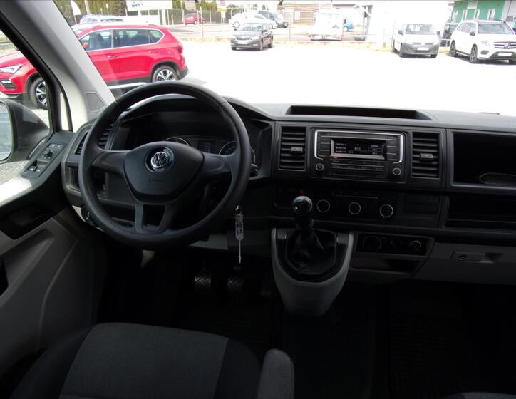 Volkswagen Transporter 9