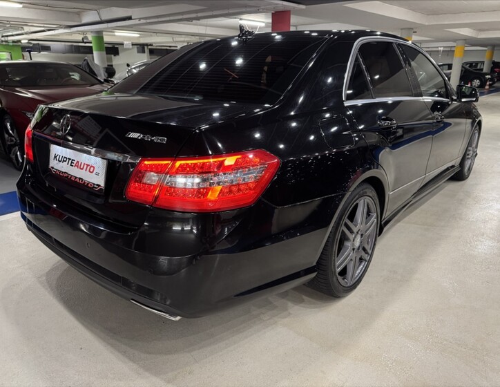 Mercedes-Benz Třídy E 6