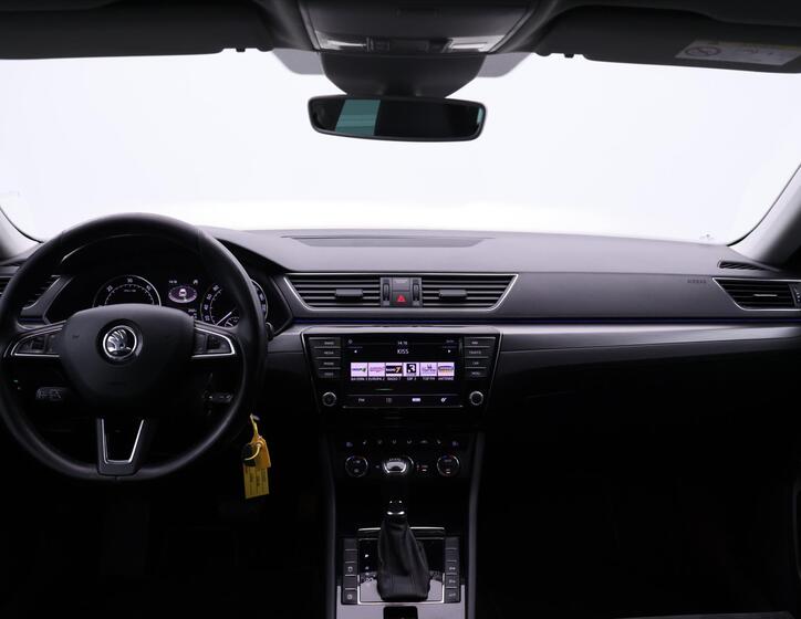 Škoda Superb 24