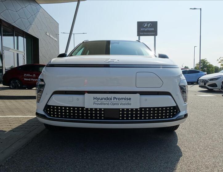 Hyundai Kona 5