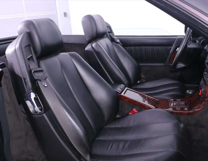 Mercedes-Benz SL 22