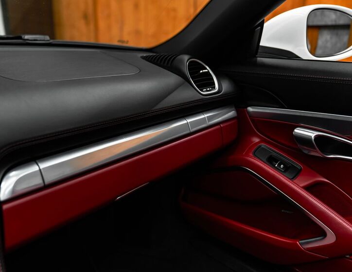 Porsche Boxster 10