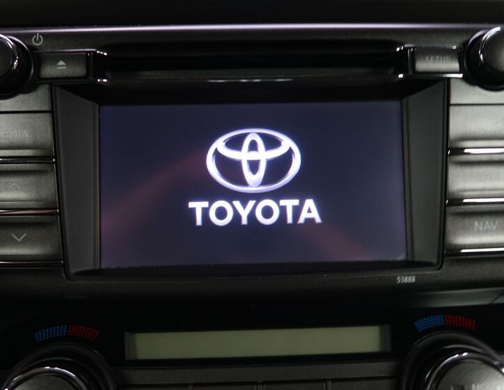 Toyota RAV4 16
