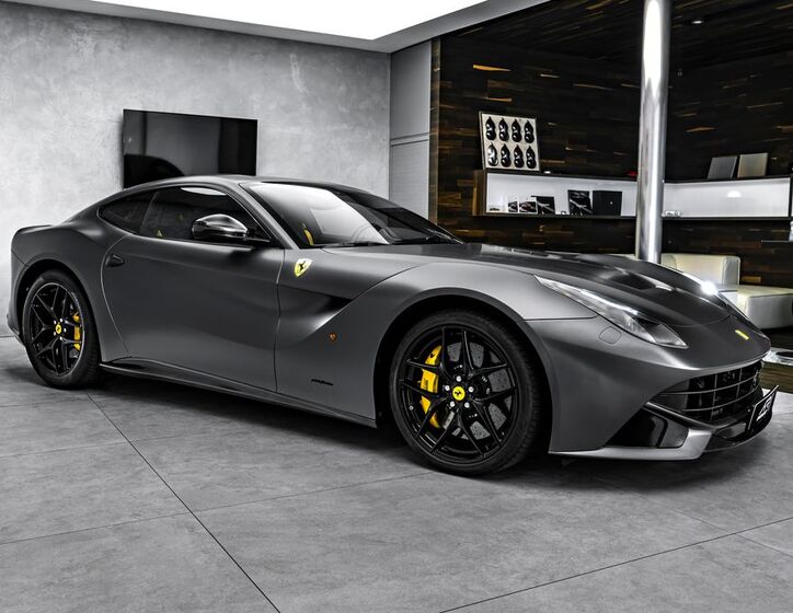Ferrari F12 Berlinetta 4
