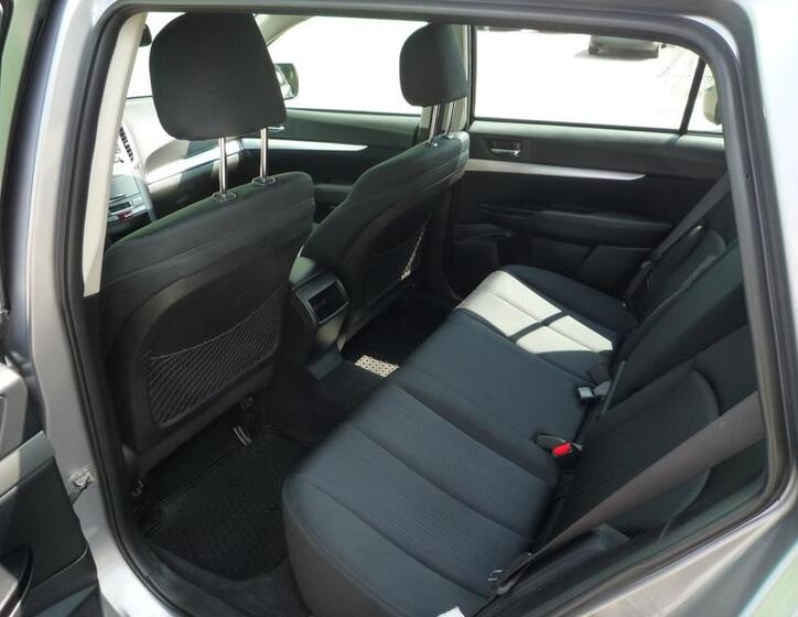 Subaru Legacy 32