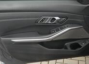 BMW Řada 3 8