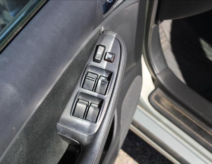 Toyota Avensis 14