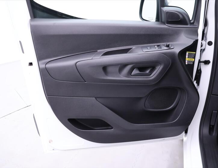 Opel Combo 10