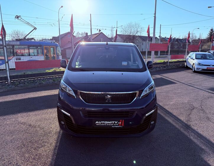 Peugeot Traveller 2