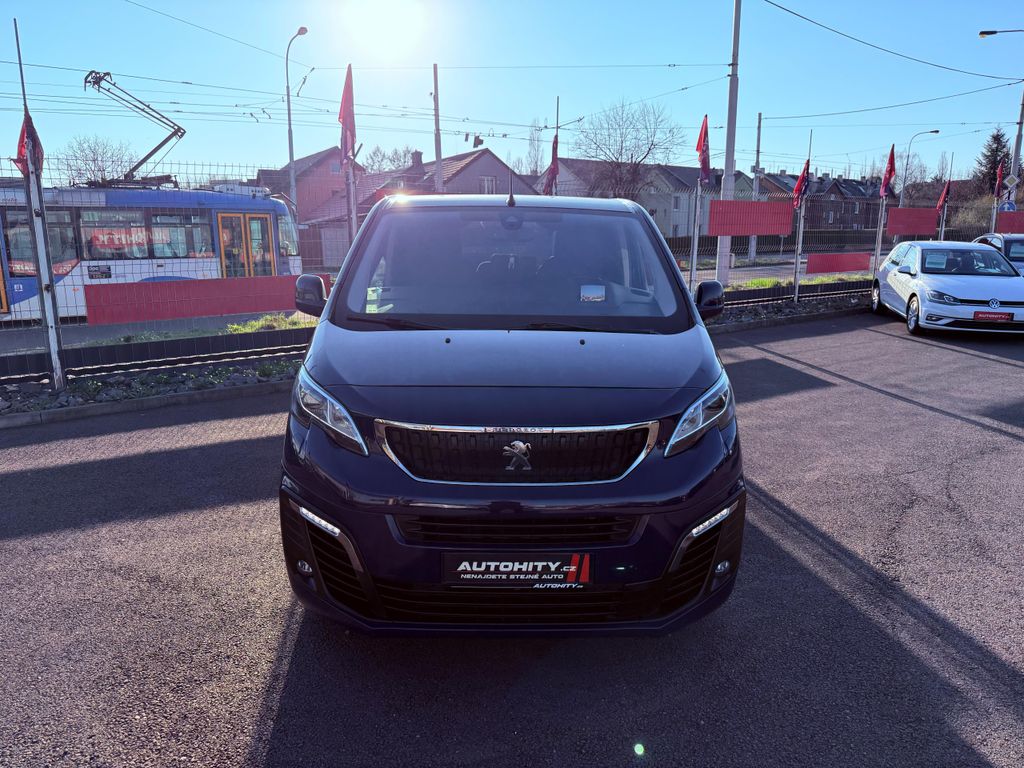 Peugeot Traveller