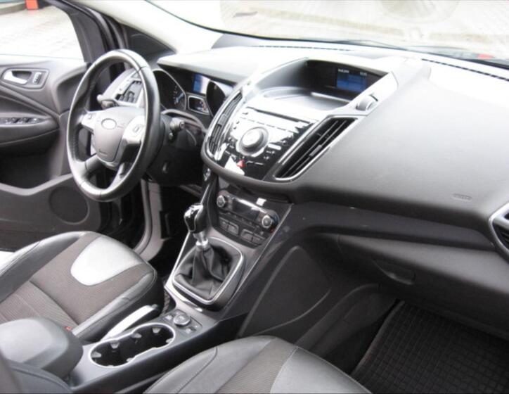 Ford Kuga 13