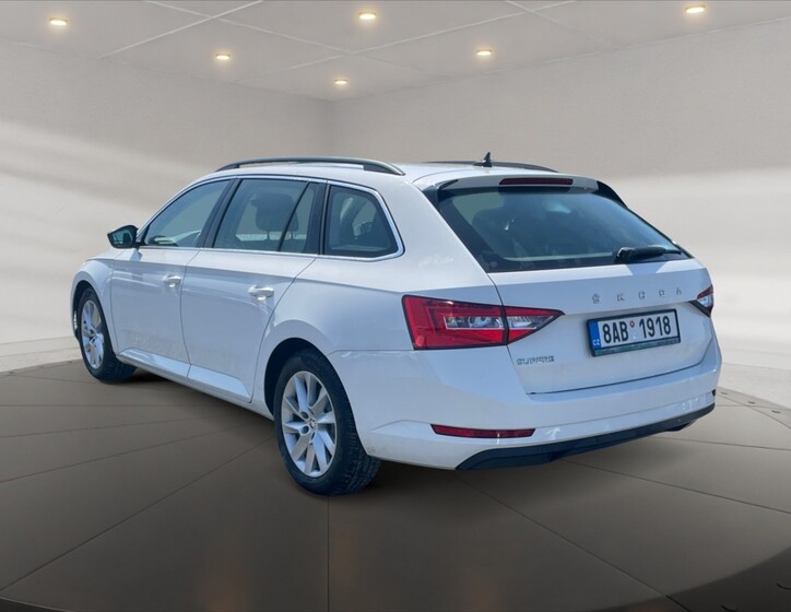 Škoda Superb 4