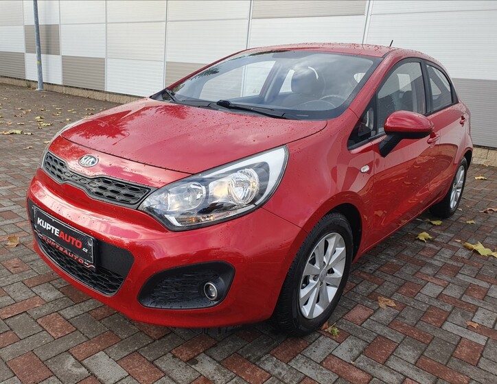 Kia Rio 1