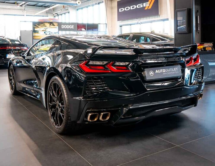 Chevrolet Corvette 3