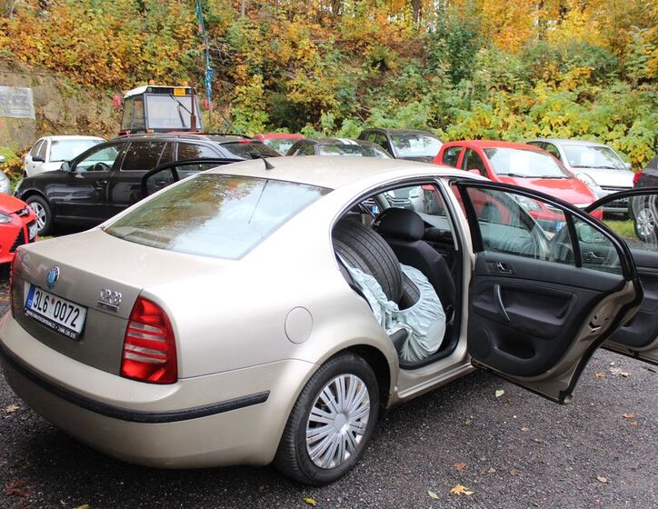 Škoda Superb 14