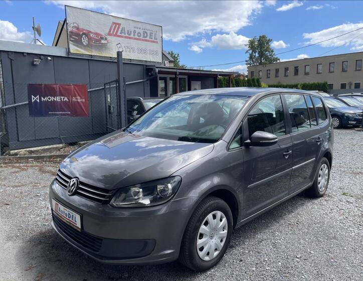 Volkswagen Touran 2