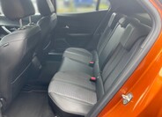 Peugeot 2008 8