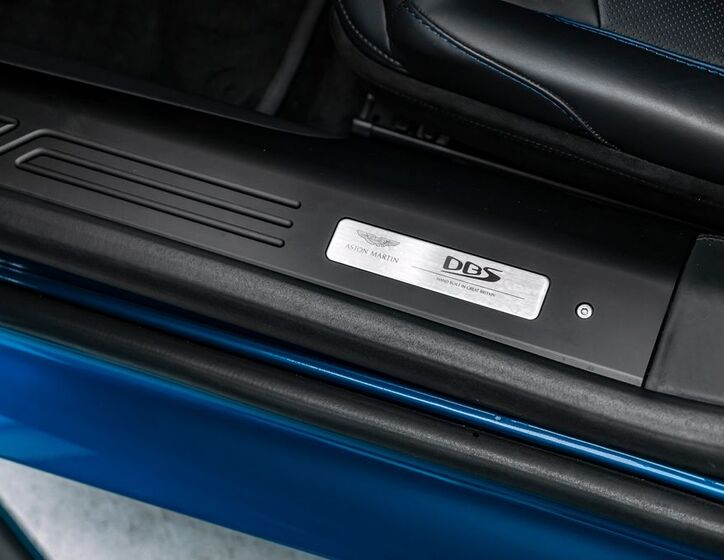 Aston Martin DBS 25