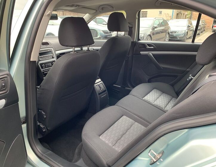 Škoda Octavia 16