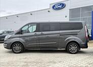 Ford Tourneo Custom 2