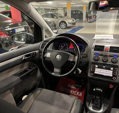 Volkswagen Touran 19